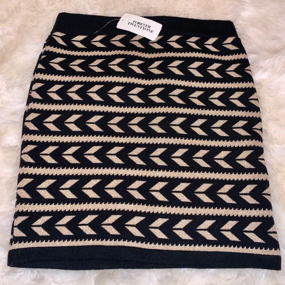 BRAND NEW Skirt